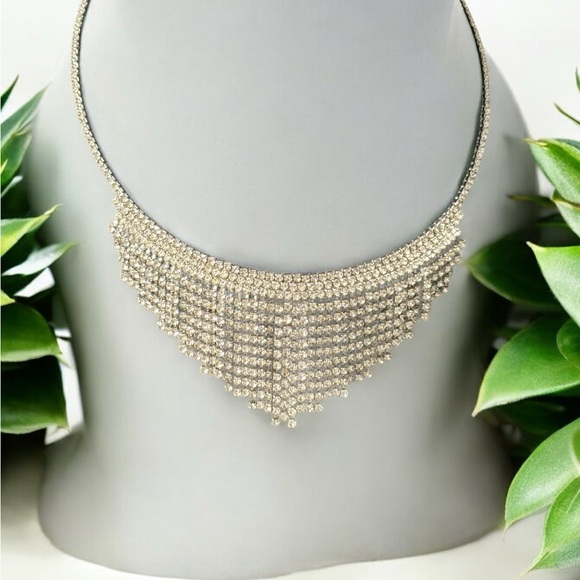 NECKLACE - Picture 2 of 2